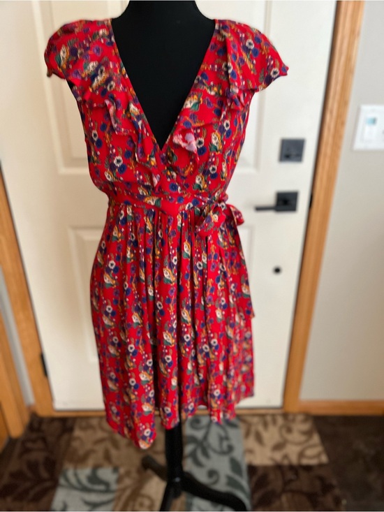 Maeve Dresses & Skirts - Anthropologie Maeve Rosalia red floral faux wrap ruffle v neck dress . Size 0P